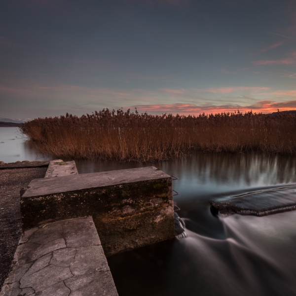 Greifensee, Abendstimmung, Abendrot, Fluss Glatt mit Wehr, Jürg Hut